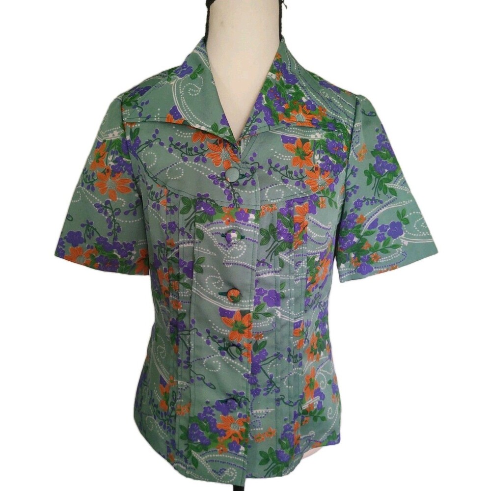 Vintage 1960's 2 Pc. Green Floral Button Up Blouse and Skirt Made In Italy Sz 4